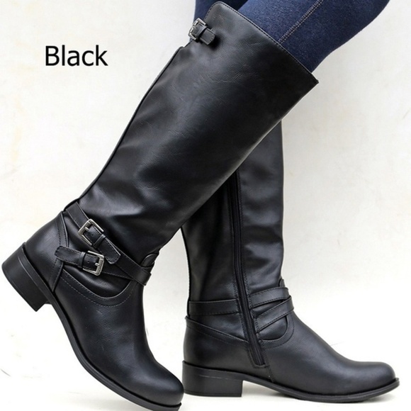 Womens boots - Picture 2 of 2